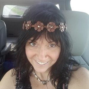 Meet your Posher, Kelly